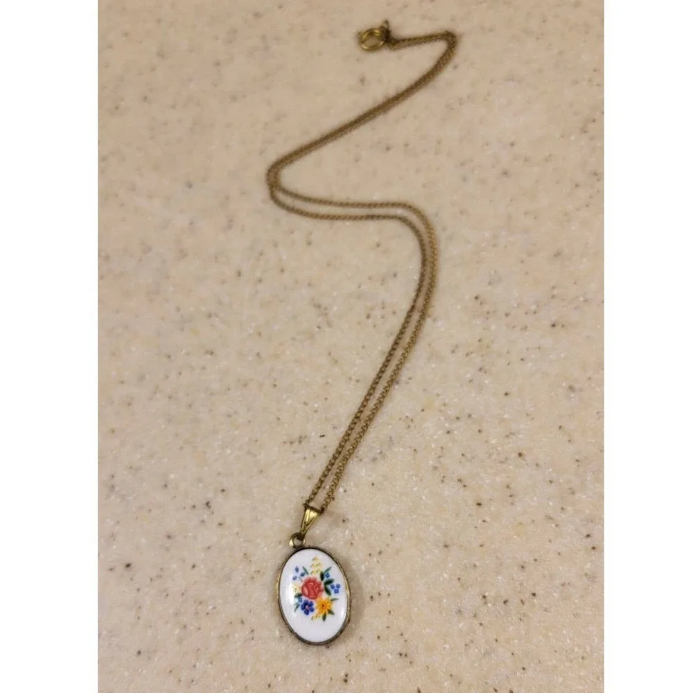 Vintage Glass Oval Floral Pendant Necklace Gold Tone Brass Chain Delicate